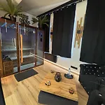 De Charme, Sauna, Jacuzzi,billard Vip Сasa de vacaciones