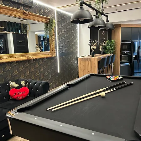 De Charme, Sauna, Jacuzzi,billard Vip, Clim Nyaraló *