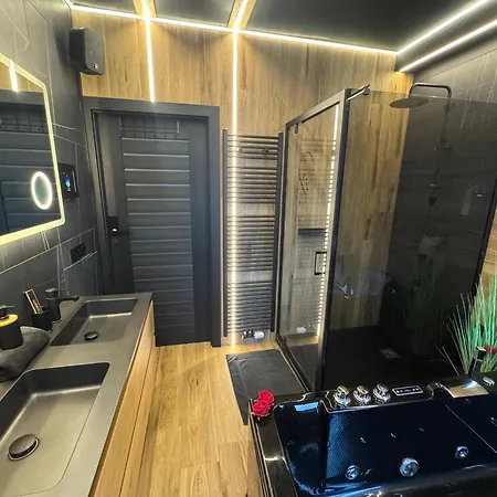 Nyaraló De Charme, Sauna, Jacuzzi,billard Vip, Clim