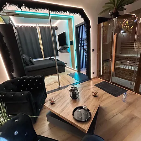 De Charme, Sauna, Jacuzzi,billard Vip, Clim * Verviers