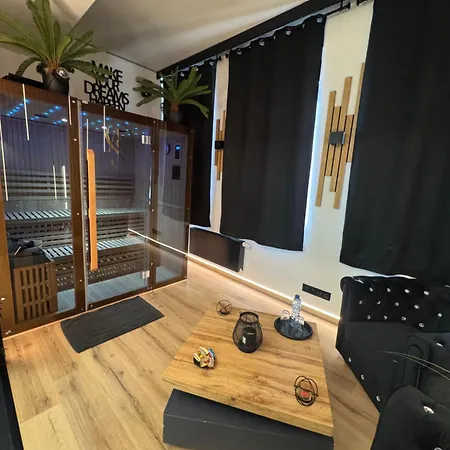 De Charme, Sauna, Jacuzzi,billard Vip, Clim Nyaraló
